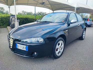 Alfa Romeo 147 1.9 JTD M-JET 150 CV 5 porte Dist.