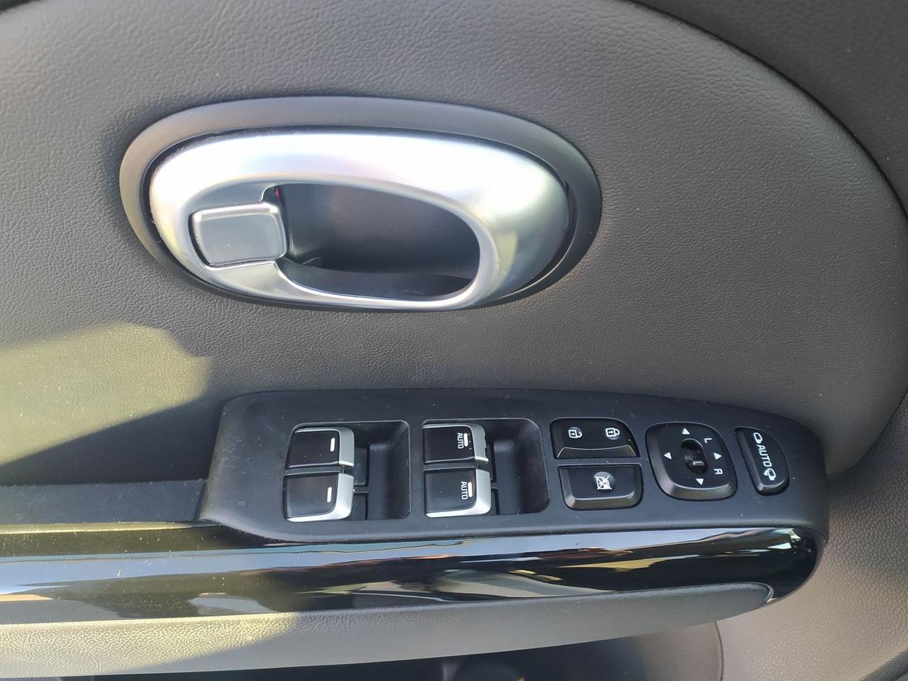 Kia Soul Limited 1.6 CRDi #8110