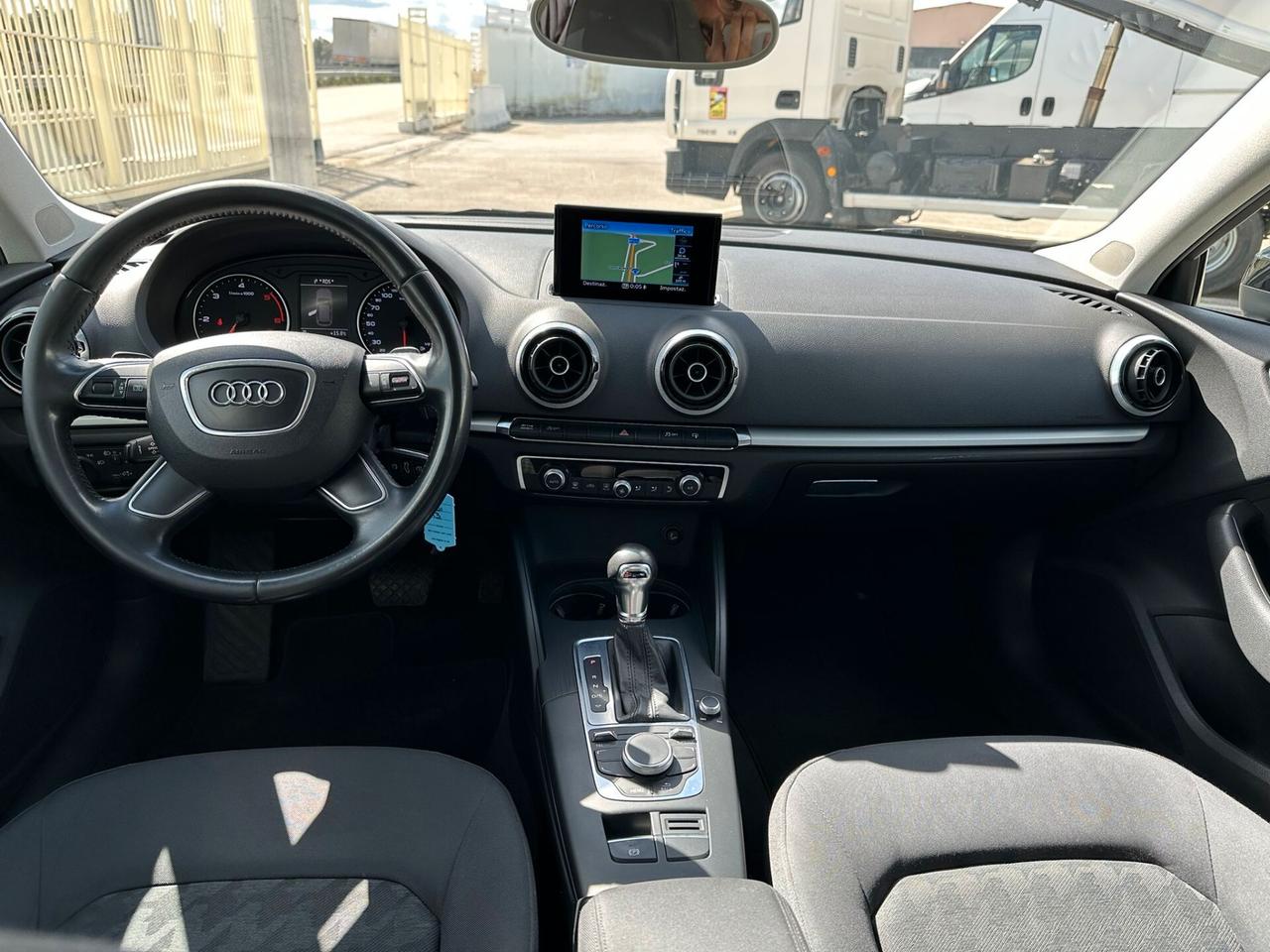 AUDI A 3 1.6 TDI clean diesel S tronic Ambition