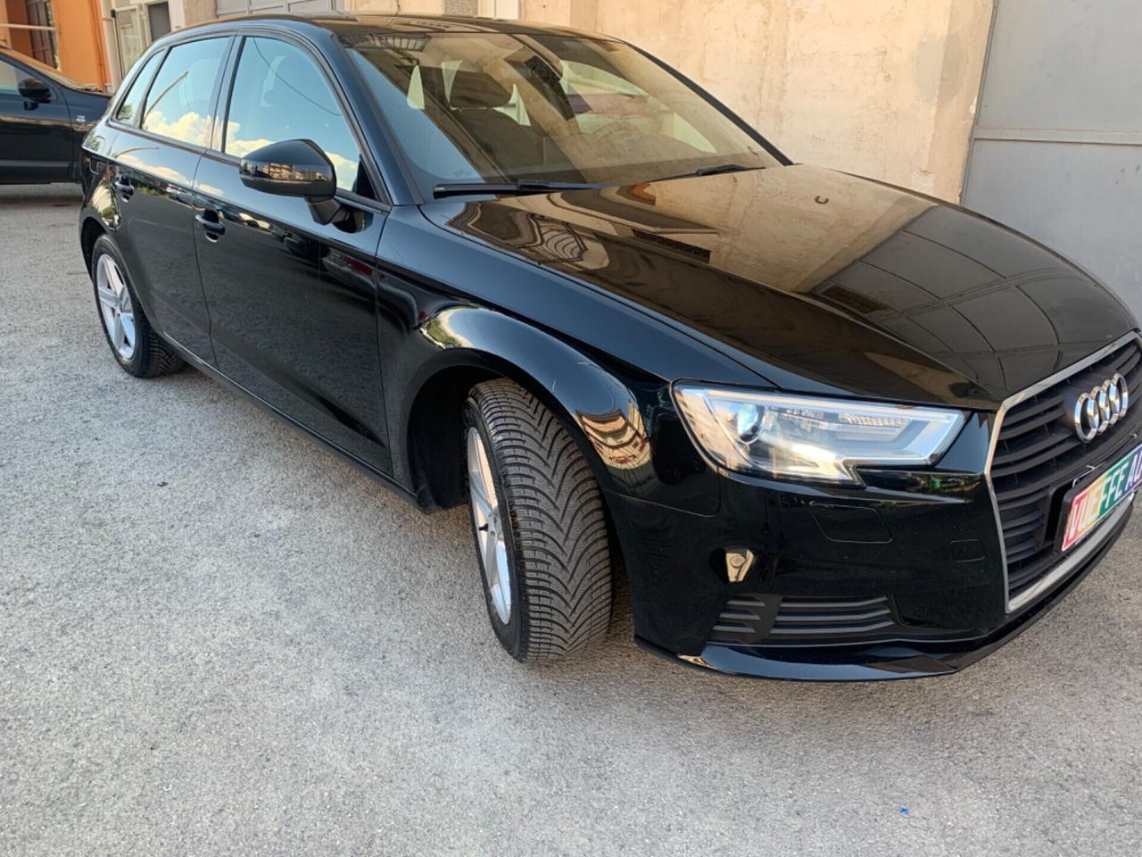 Audi A3 Sedan 30 TDI S tronic Business