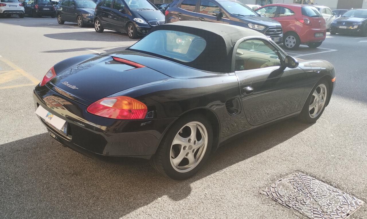 Porsche Boxster 2.5i 24V cat