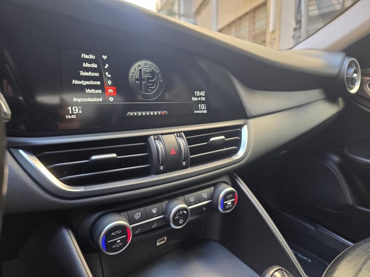 ALFA ROMEO GIULIA 2.2 210 CV AT8 AWD Q4 VELOCE
