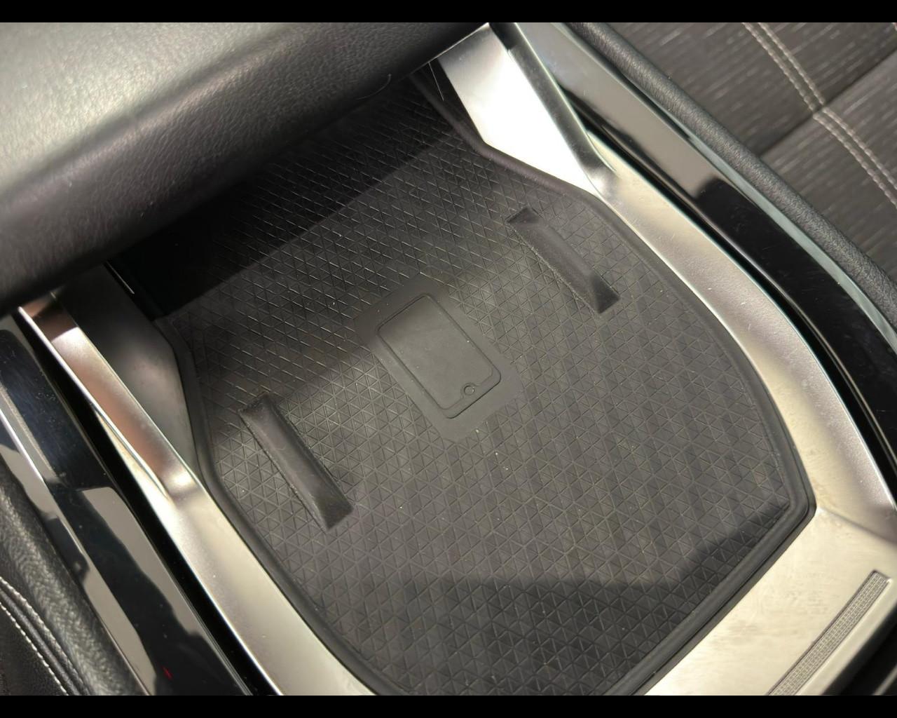 RENAULT Austral - Austral Full Hybrid E-Tech 200 CV Techno