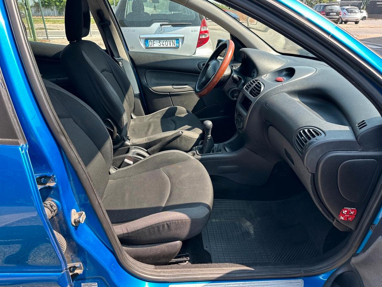 Peugeot 206 1.4 5p. Enfant Terrible