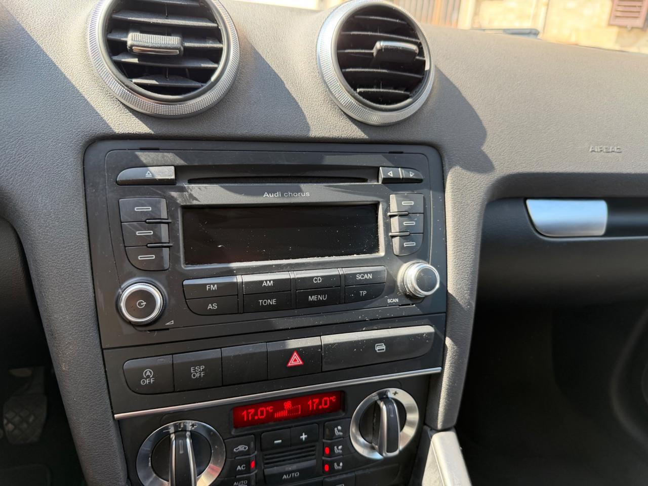 Audi A3 1.6 TDI 105 CV CR Ambition