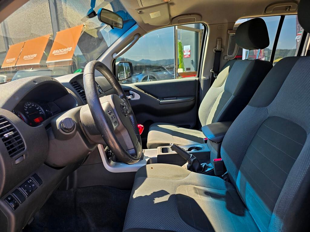 Nissan Navara 2.5 dCi 190CV "LE"