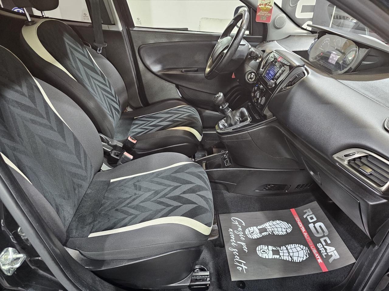 Lancia Ypsilon 1.2 benz. 69cv