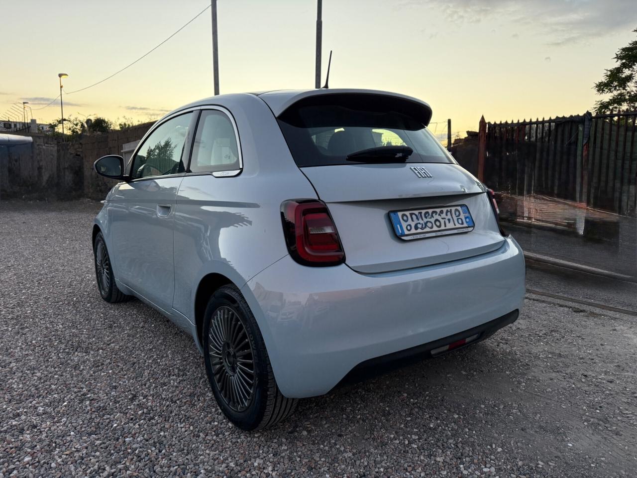 Fiat 500e Berlina 42 kWh