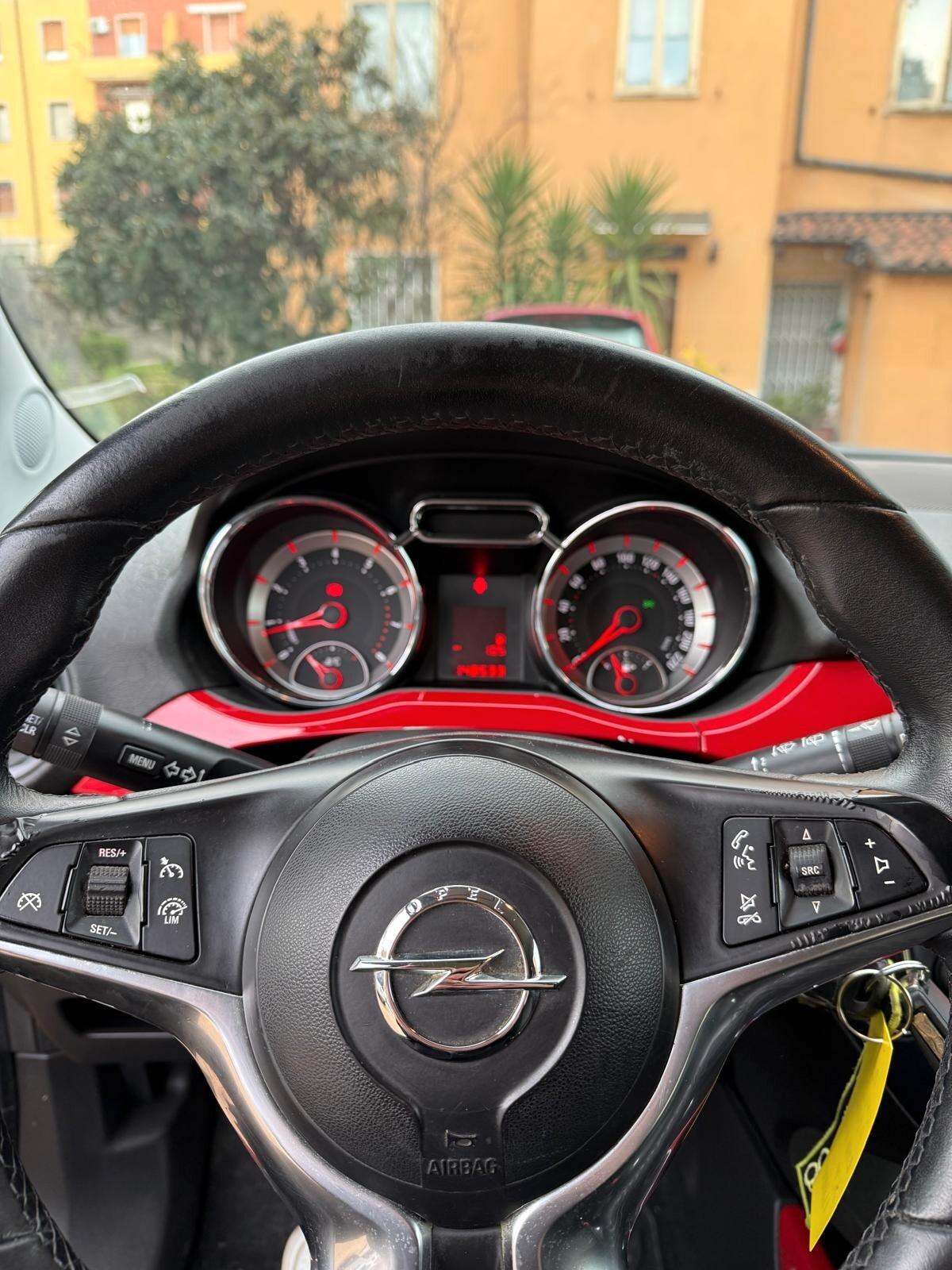 Opel Adam 1.2 70 CV White/Black Link