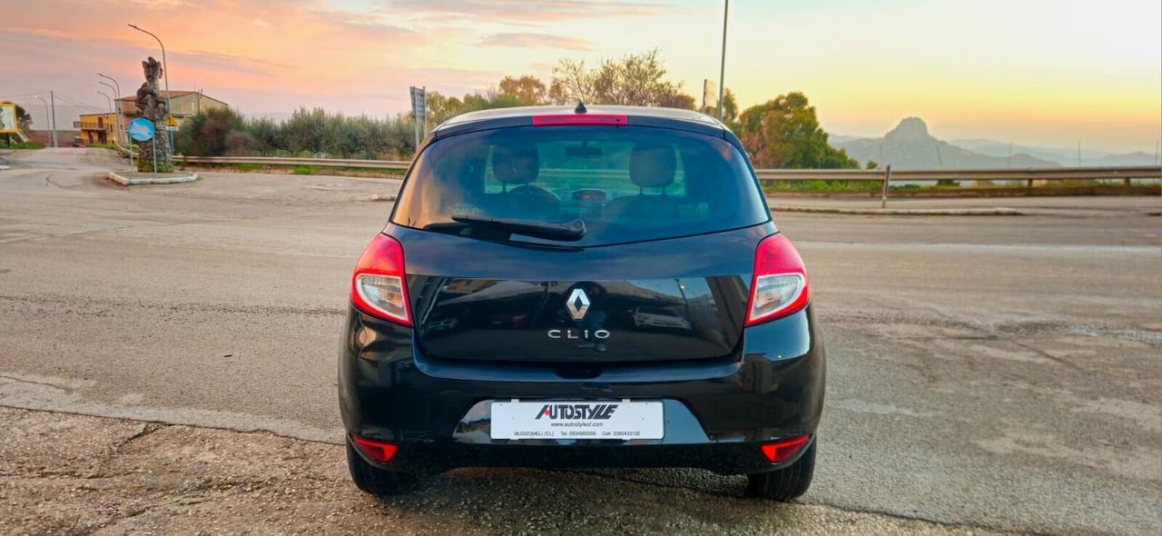 Renault Clio 1.2 75cv 5 porte Yahoo!