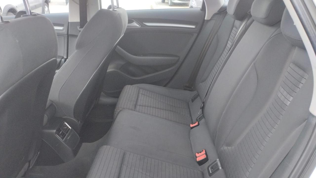Audi A3 1.6 TDI clean diesel Ambition
