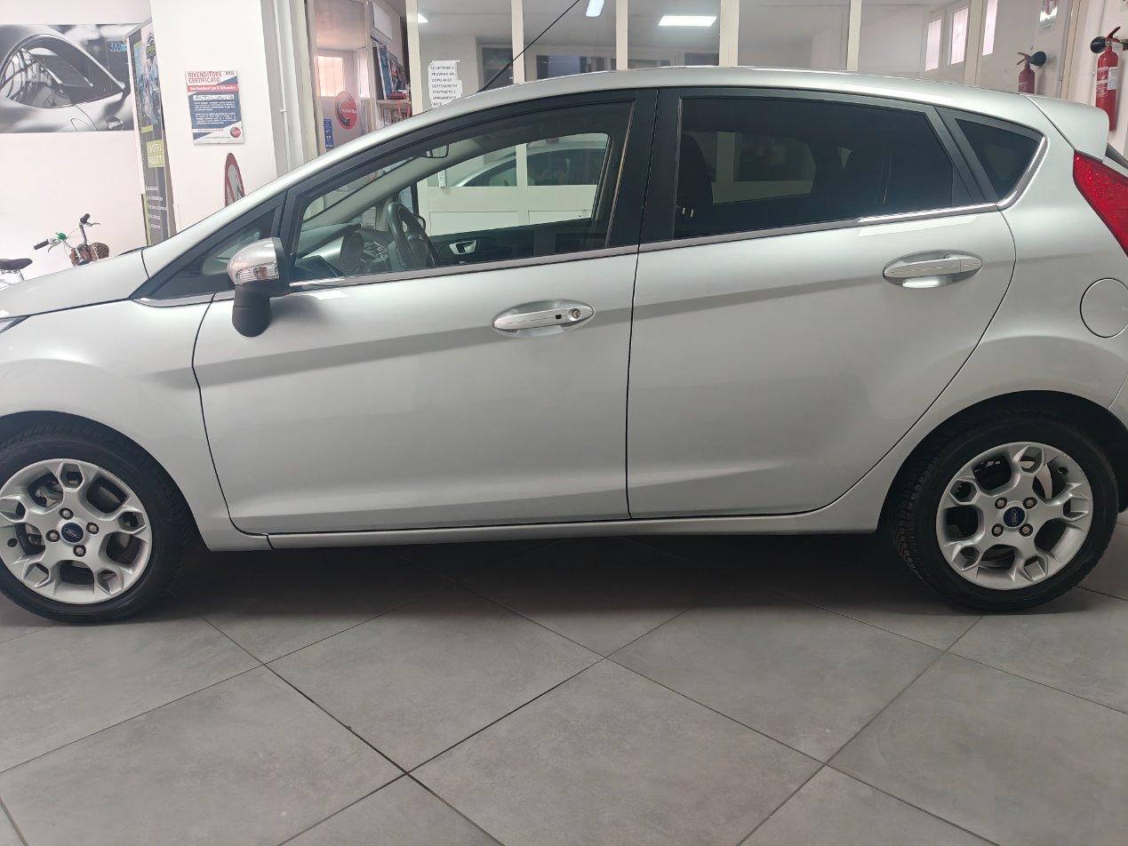 Ford Fiesta 5 Porte Fiesta 5p 1.4 16v Titanium c/esp Gpl E5