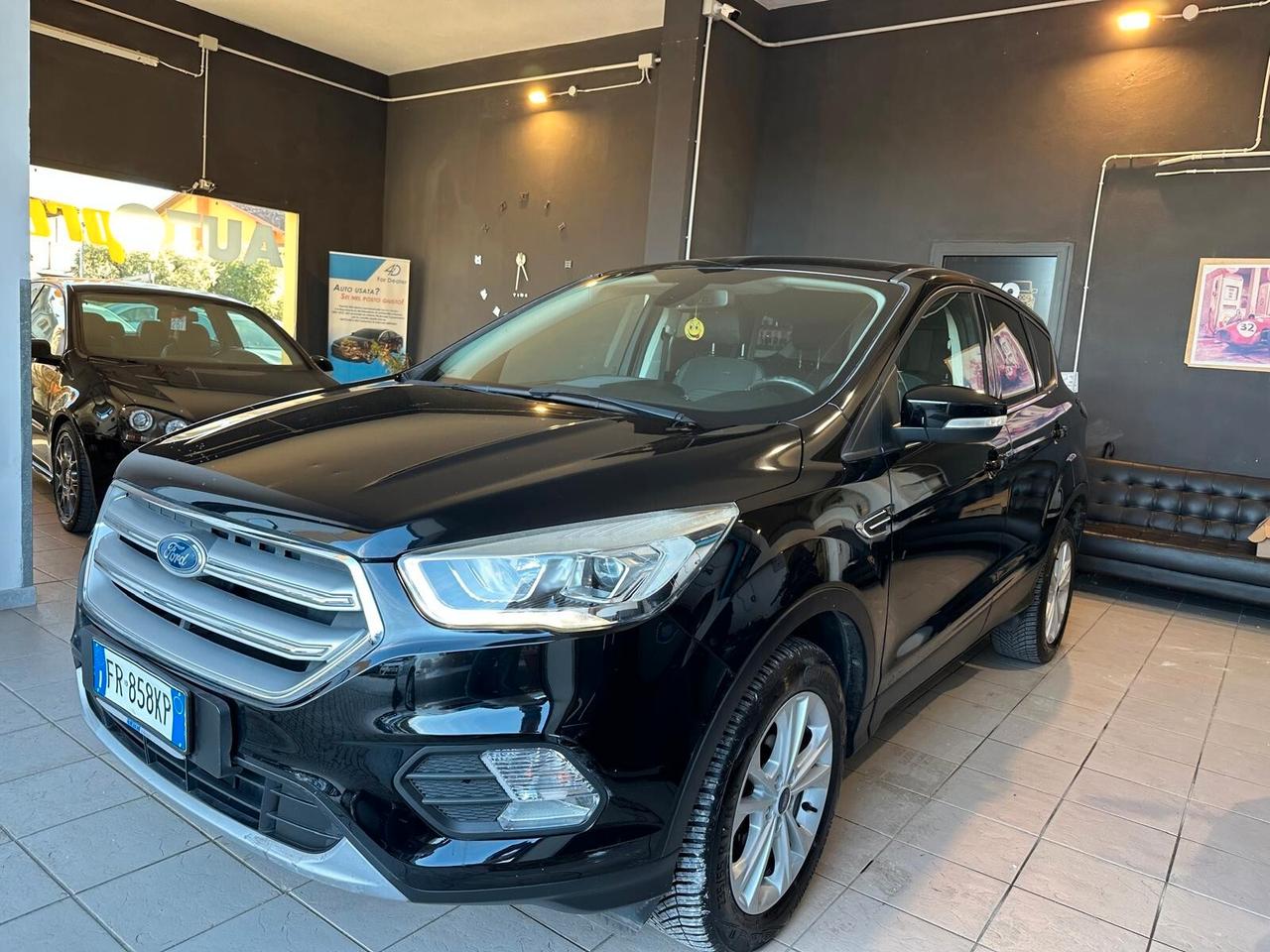 Ford Kuga 1.5 TDCI 120 CV S&S 2WD Titanium