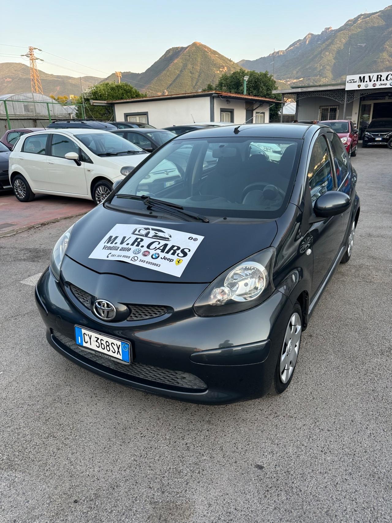 Toyota Aygo 1.0 12V VVT-i 5 porte Sol