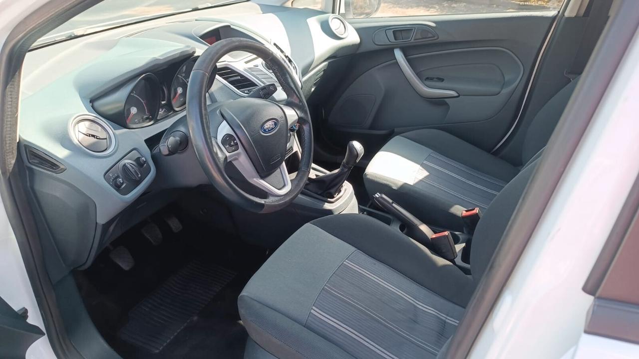 Ford Fiesta Fiesta+ 1.4 TDCi 68CV 5 porte
