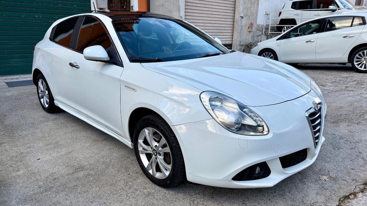 Alfa Romeo Giulietta 1.6 JTDm-2 105 CV Distinctive