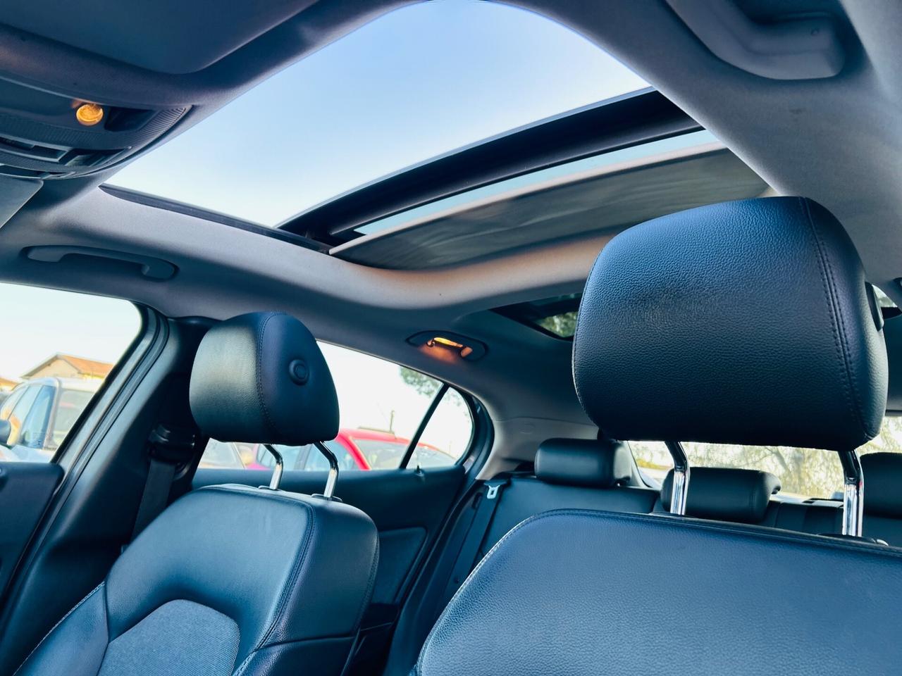 Mercedes-benz GLA 200 d Premium