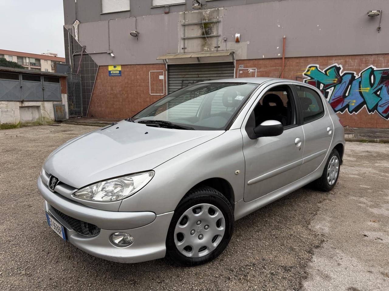 Peugeot 206 1.4 5p. CON 100MILA KM PARI AL NUOVO