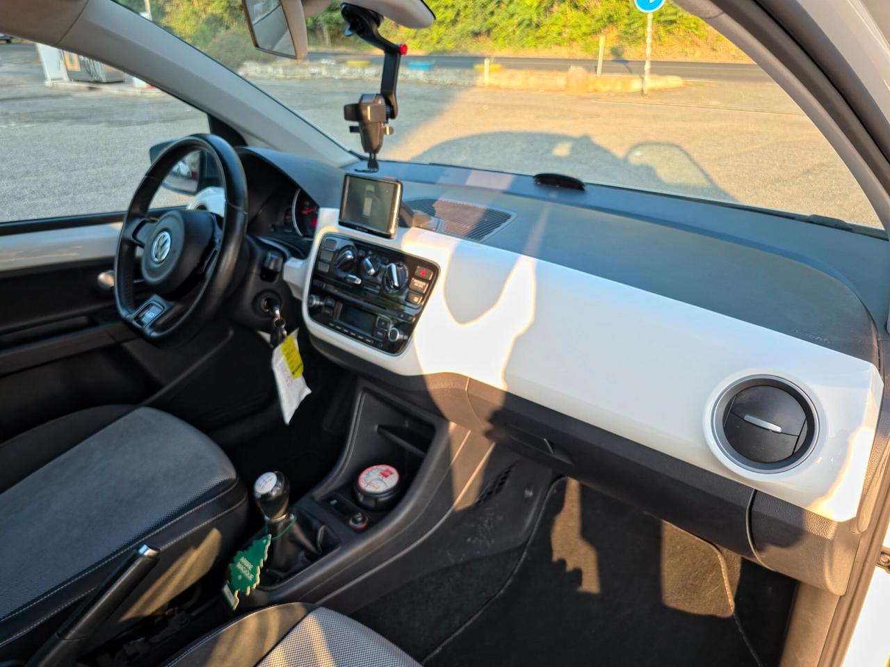 Volkswagen up! 1.0 3p. take CV-75 E5B Manuale NEO 2012