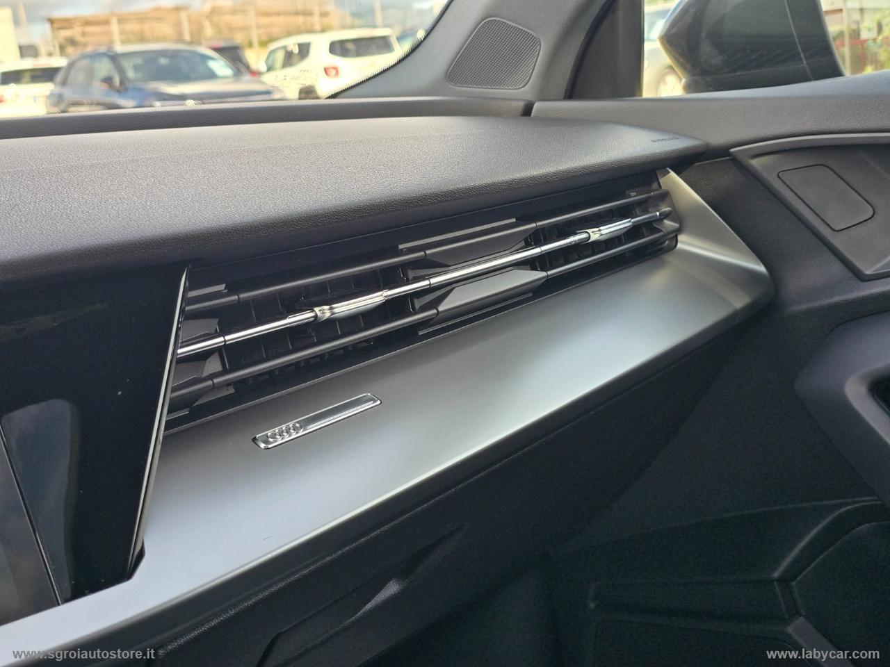 AUDI A3 Sedan 30 TDI S line TETTUCCIO