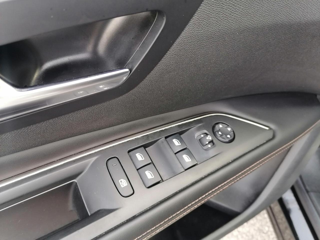 Peugeot 3008 BlueHDi 130cv GT LINE 12/2018