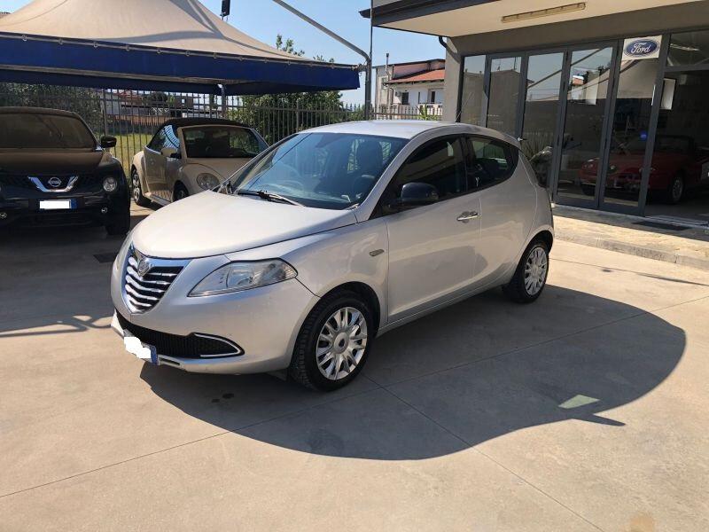 Lancia Ypsilon 1.3MJT 95CV anno 2015