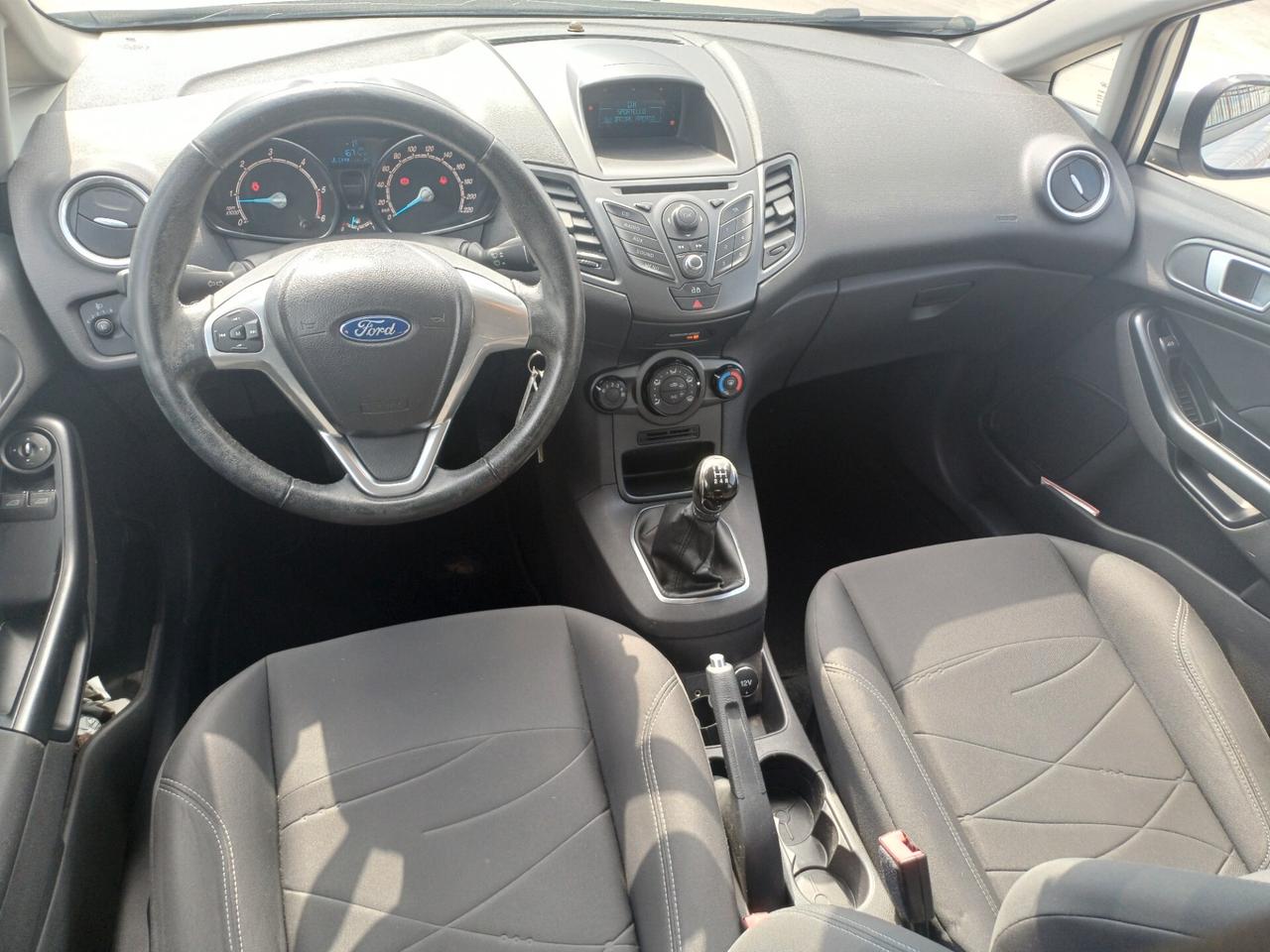 Ford Fiesta 1.5 TDCi 75CV 5 porte Titanium