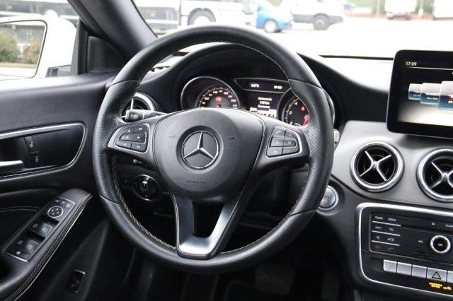 MERCEDES-BENZ CLA 180 S.W. Business