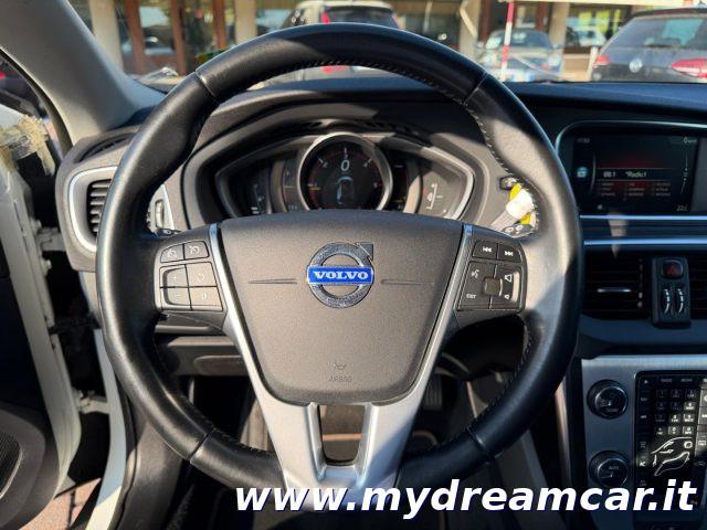 VOLVO V40 Cross Country D2 1.6 Volvo Ocean Race