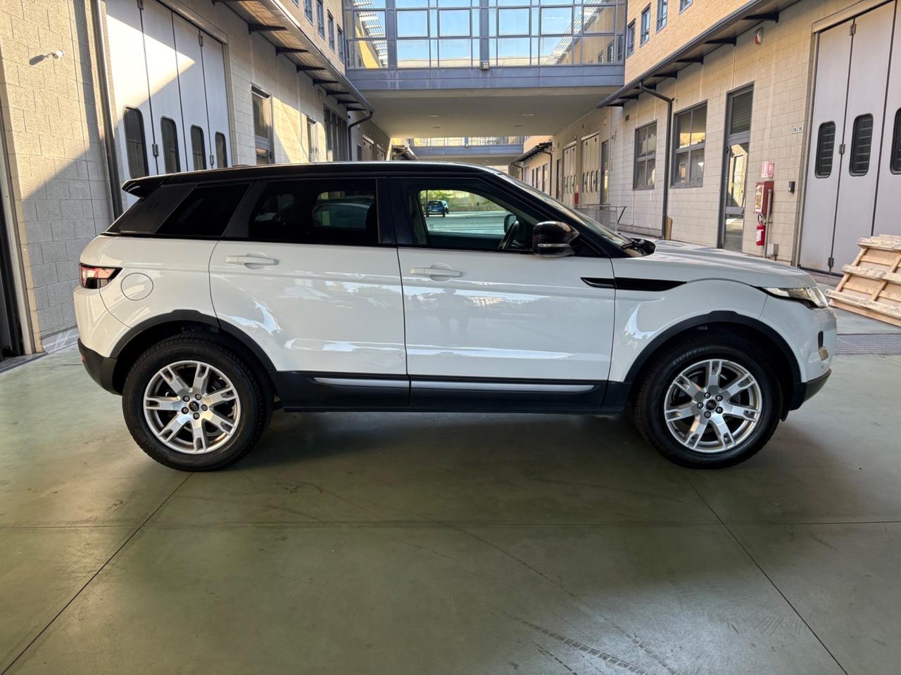 Land Rover Range Evoque 2.2 Sd4 5p. Dynamic