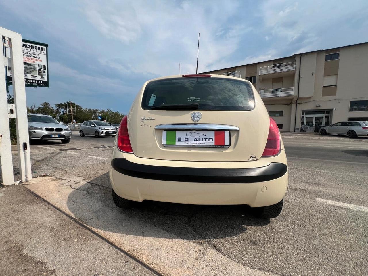 LANCIA YPSILON 1200BENZ ALLESTIMENTO ORO ECCELLENTI CONDIZIONI