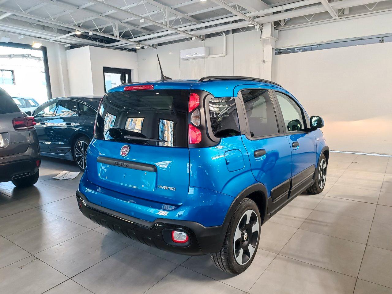 Fiat Pandina Pandina III 2024 Cross 1.0 firefly hybrid s