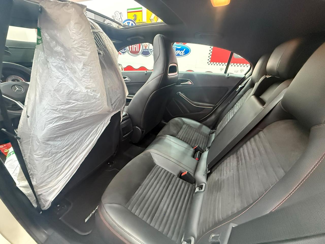Mercedes-benz A 180 1.5 109cv Premium - 2014