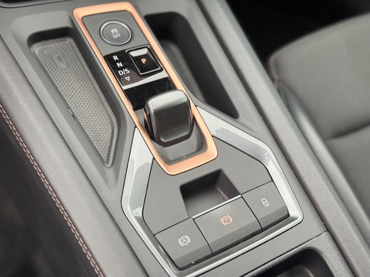 CUPRA LEON 2.0 TDI 150 CV DSG FULL IVA 13000 KM