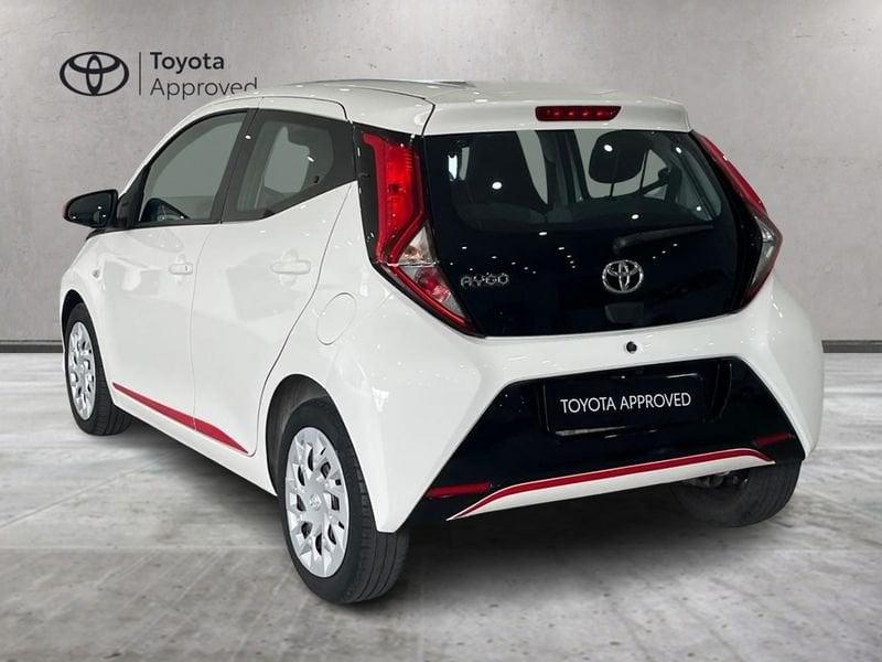 Toyota Aygo Aygo 5p 1.0 x-play 72cv