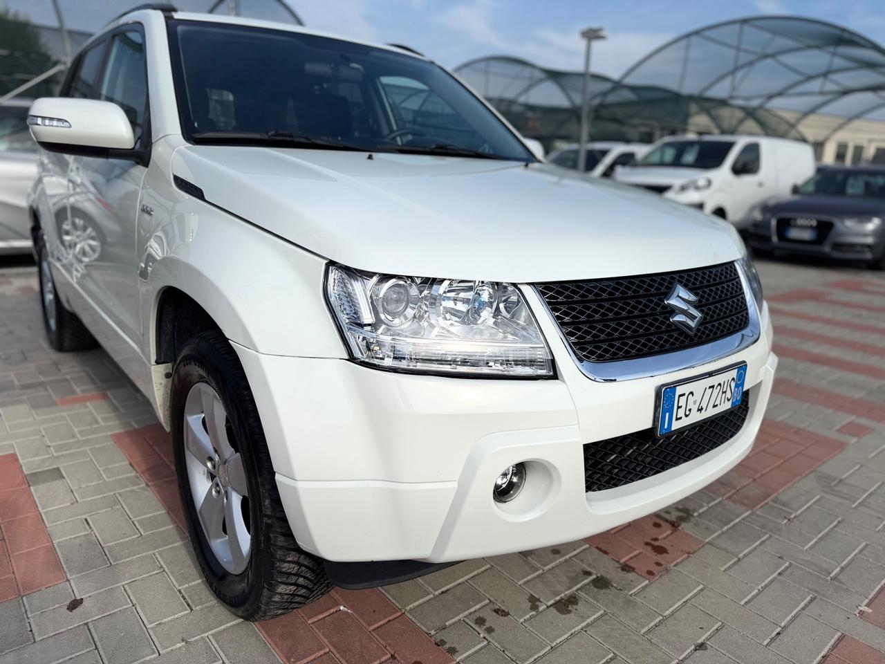 Suzuki Grand Vitara 1.9 DDiS 5P *4x4 PERLATO