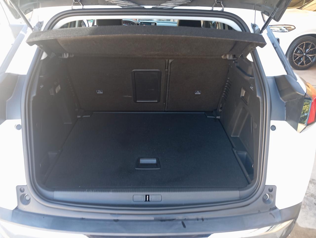 Peugeot 3008 BlueHDi 130 S&S EAT8 Allure