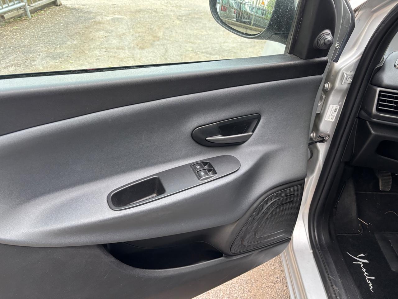Lancia Ypsilon 1.3 MJT 16V 80 CV 5 porte S&S Platinum