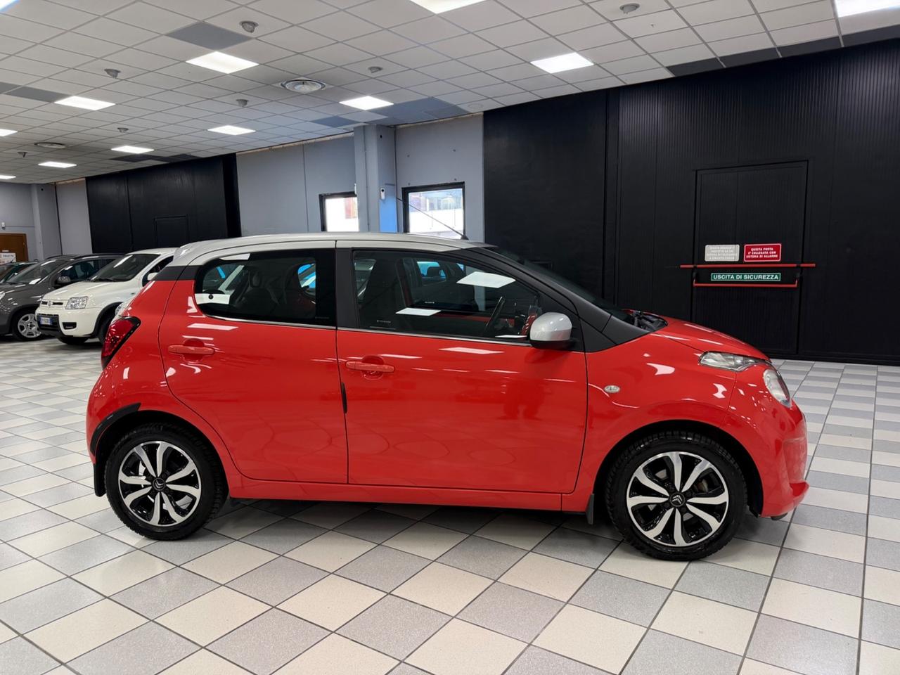 Citroen C1 VTi 68 ETG 5 porte Shine