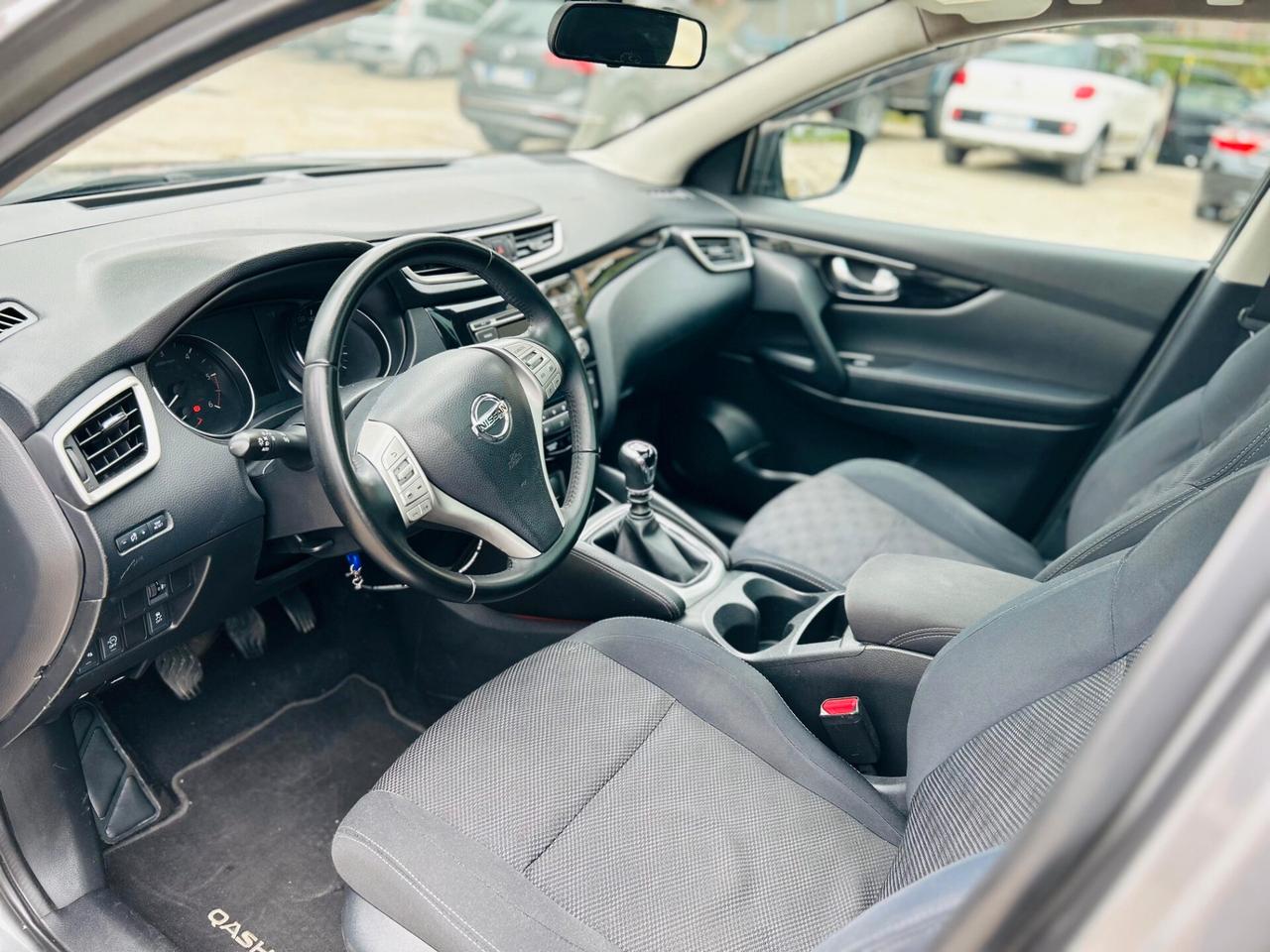 Nissan Qashqai 1.5 dCi Visia