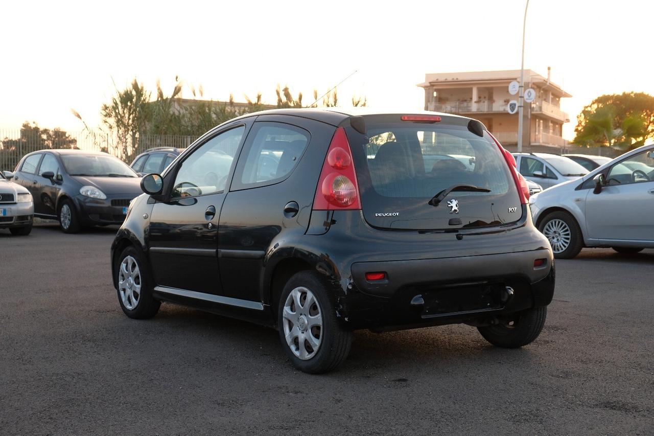 PEUGEOT 107 NEOPATENTATI