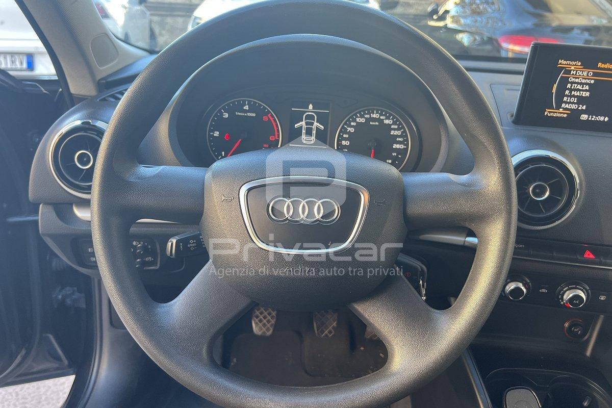 AUDI A3 1.6 TDI Attraction