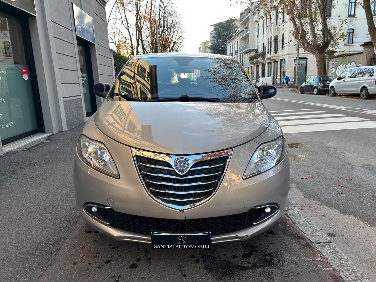 Lancia Ypsilon 1.2 69 CV 5 porte S&S Gold NEOPATENTATI | EURO 5!!!