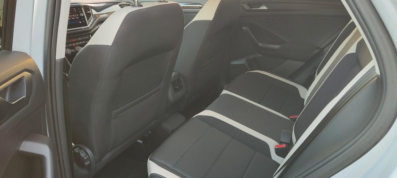 Volkswagen T-Roc T Roc 1.6 TDI Advance full optional