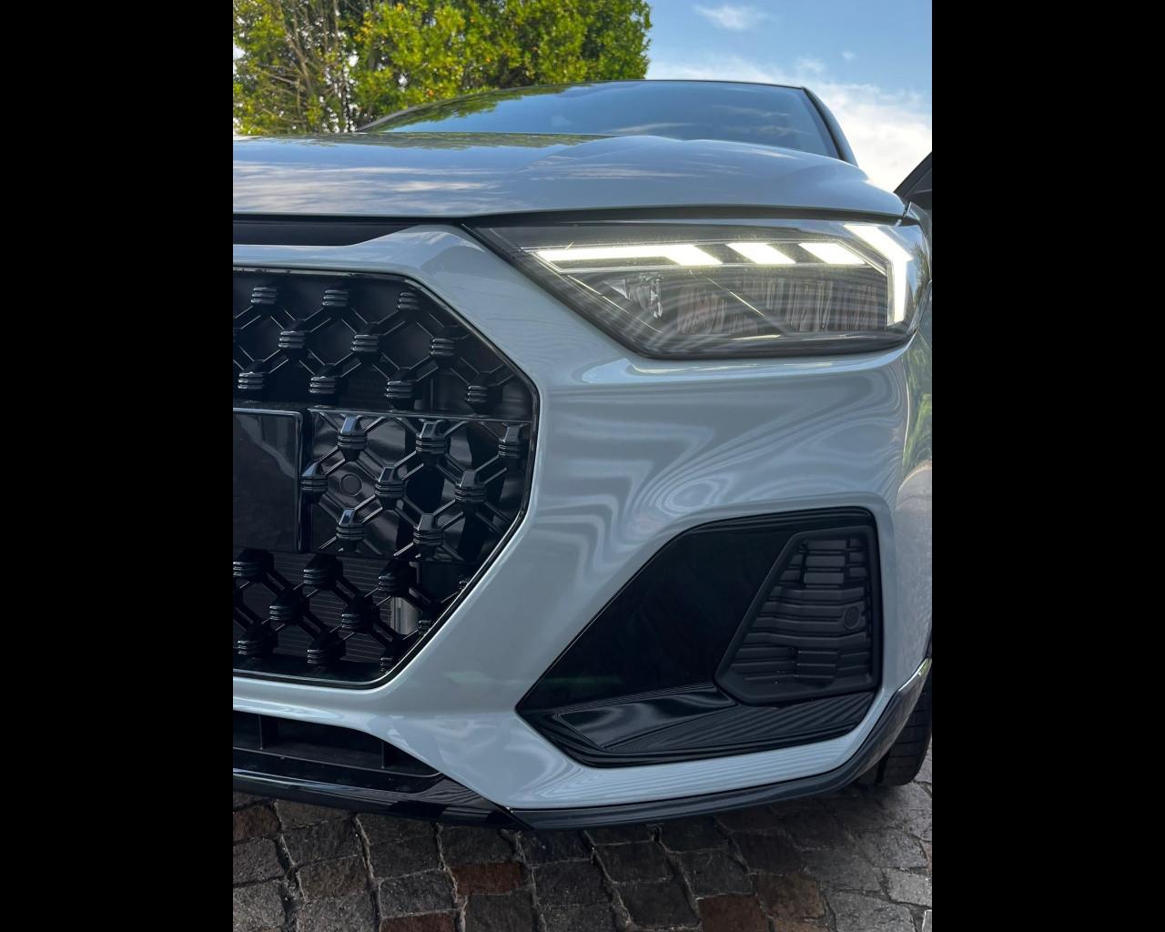 AUDI A1 ALLSTREET 30 TFSI S-TRONIC IDENTITY CONTRAST