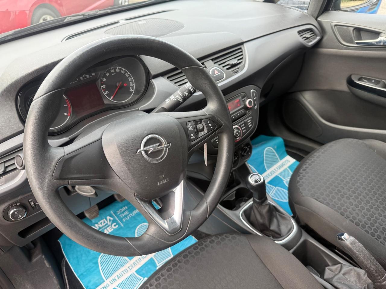 Opel Corsa 1.2 Coupé b-Color