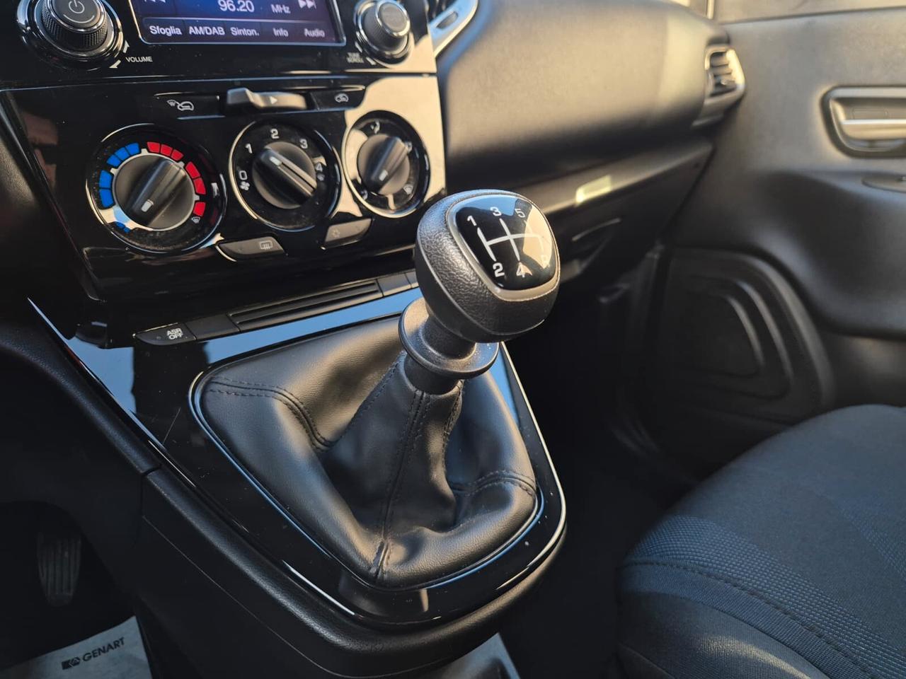 Lancia Ypsilon 1.2 69 CV Gold