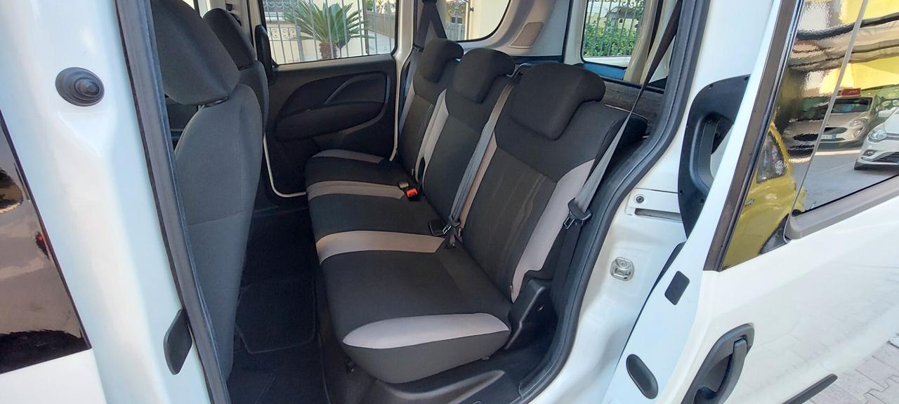 DOBLO" COMBI N1 BUSINESS 1,6 MTJ DIESEL 120 CV NAVI RETROCAMERA CRUISE SENSORI IMPECCABILE