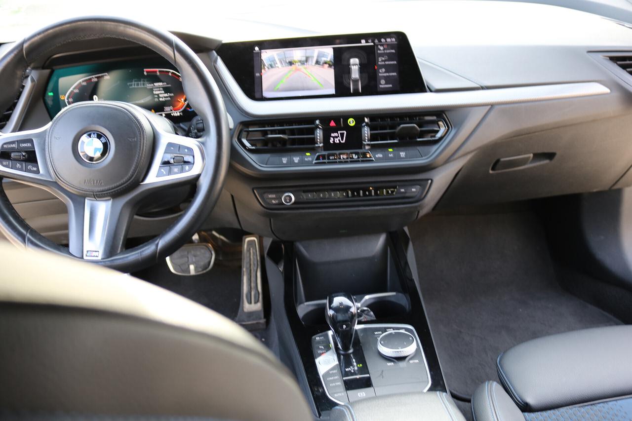 Bmw 118 118d 5p. Msport