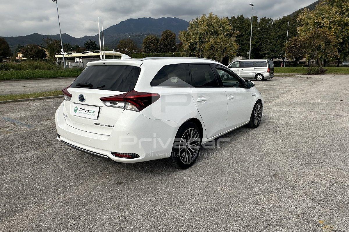 TOYOTA Auris Touring Sports 1.8 Hybrid Lounge